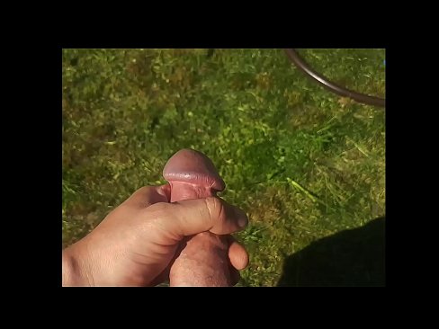 ❤️ Hottie sħun gets pussy roża tagħha fucked u cums bi squirt fi ġnien tas-sajf ❌ Sluts lilna